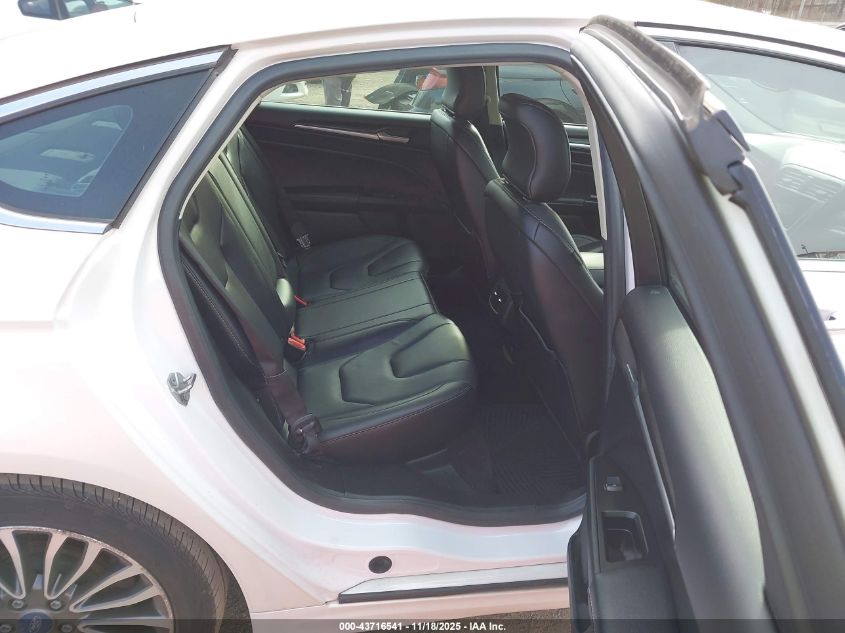 2017 Ford Fusion Energi Titanium VIN: 3FA6P0SU6HR147186 Lot: 43716541