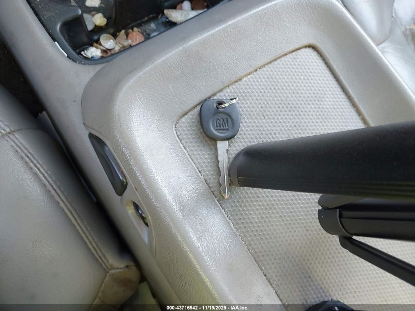 2001 Chevrolet Suburban 1500 Lt VIN: 1GNFK16T01J200438 Lot: 43716542