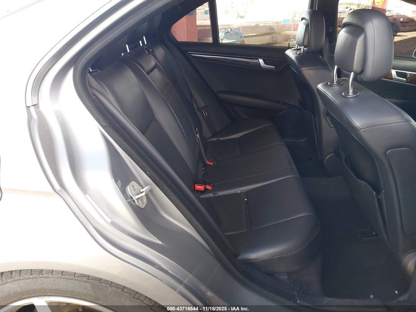 2014 Mercedes-Benz C 250 Sport VIN: WDDGF4HB6EA963602 Lot: 43716544