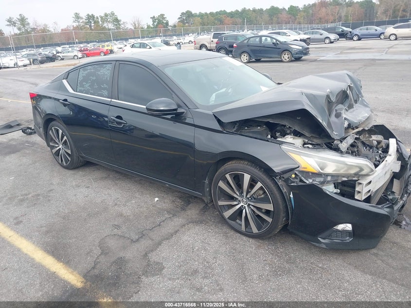 NISSAN ALTIMA 2.5 SR