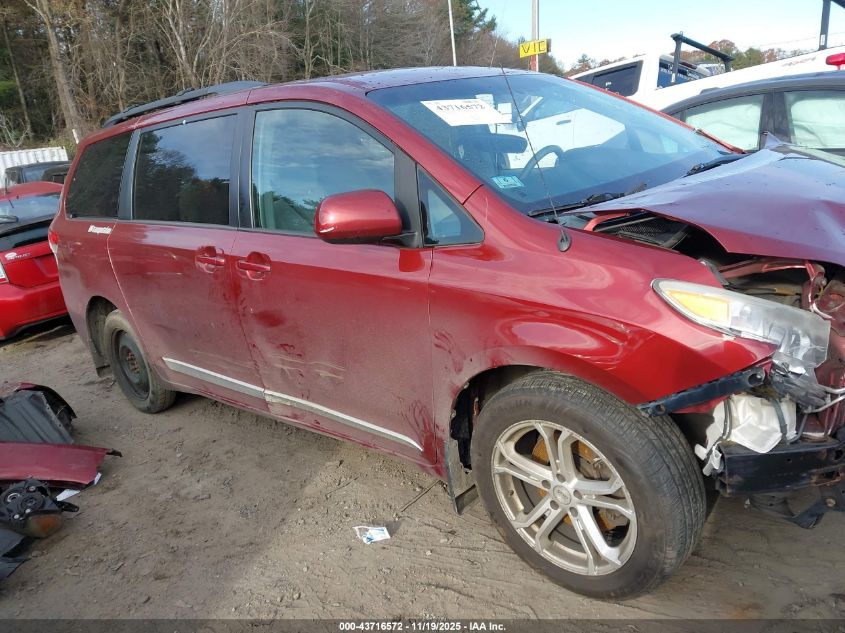TOYOTA SIENNA LE 7 PASSENGER