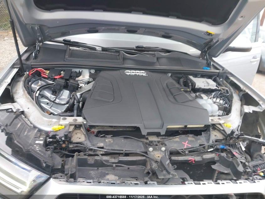 2018 Audi Q7 3.0T Premium VIN: WA1LAAF72JD008156 Lot: 43716588