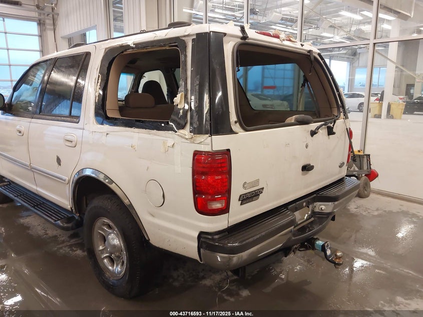 2000 Ford Expedition Xlt VIN: 1FMPU16L4YLB52492 Lot: 43716593