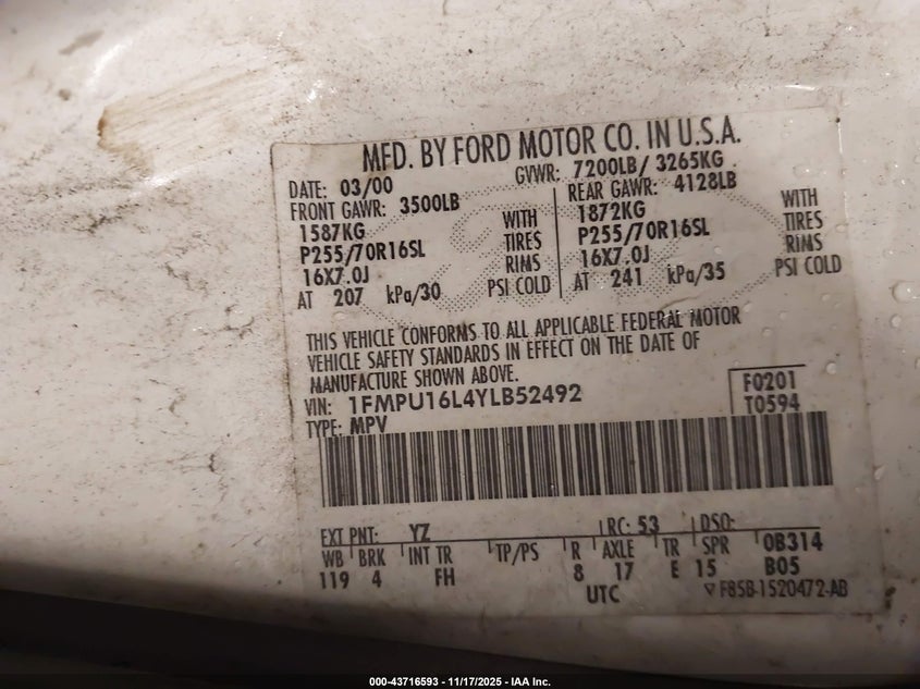 2000 Ford Expedition Xlt VIN: 1FMPU16L4YLB52492 Lot: 43716593