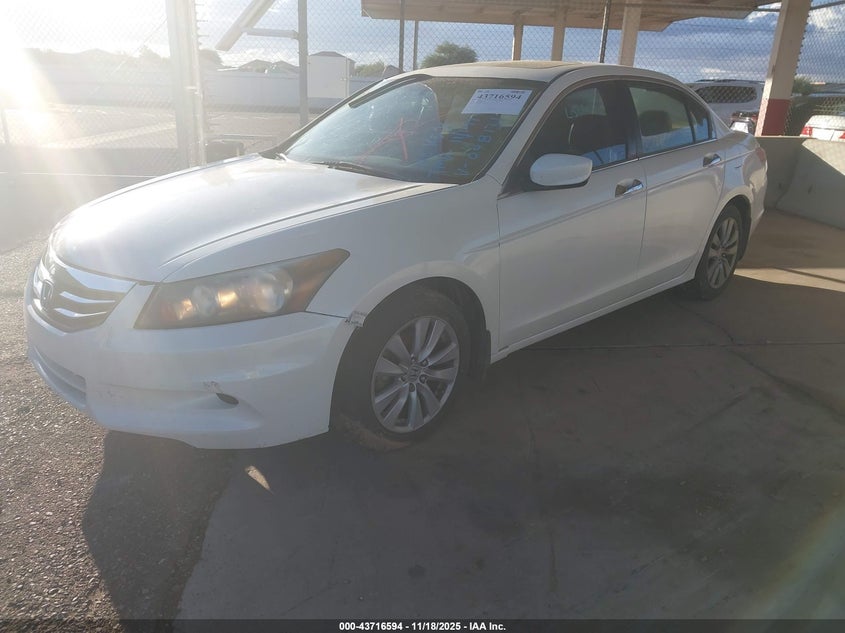 1HGCP3F81BA008131 2011 HONDA ACCORD photo no. 2