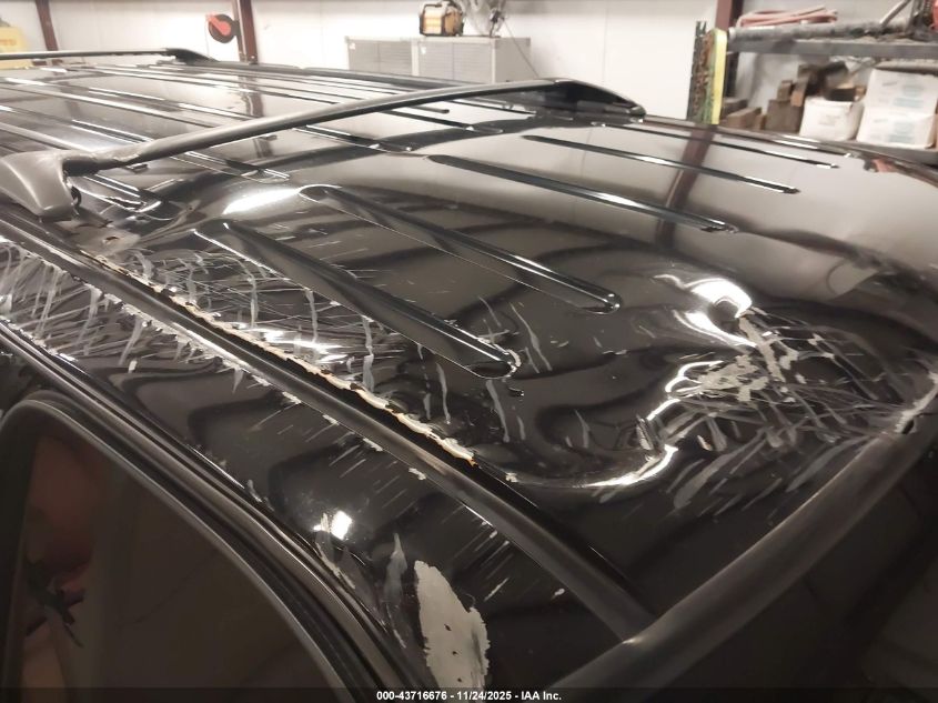 2000 Ford Expedition Eddie Bauer VIN: 1FMPU18L0YLA30841 Lot: 43716676