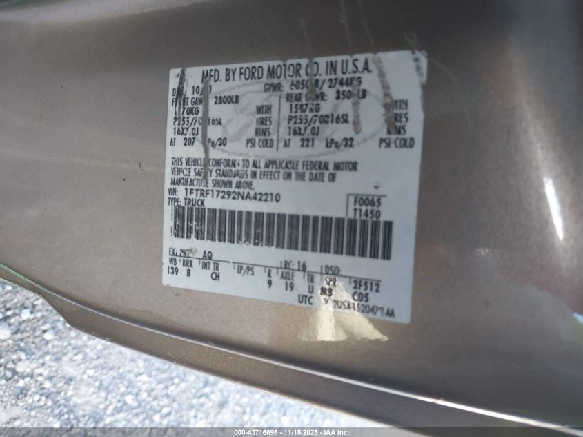2002 Ford F-150 Xl/Xlt VIN: 1FTRF17292NA42210 Lot: 43716696