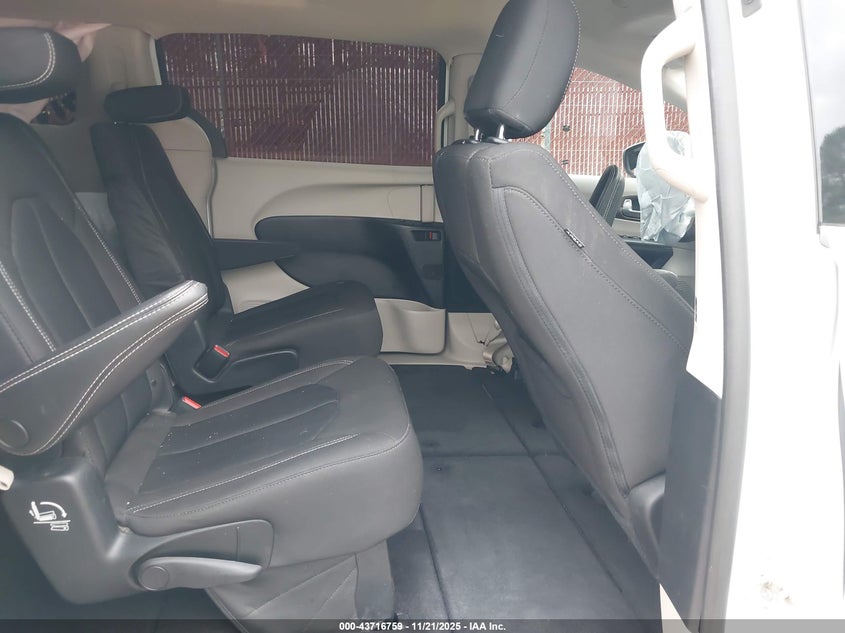 2022 Chrysler Voyager Lx VIN: 2C4RC1CG1NR229622 Lot: 43716759