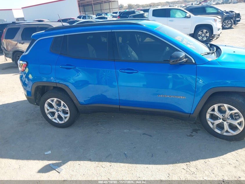 2025 Jeep Compass Latitude 4X4 VIN: 3C4NJDBNXST586862 Lot: 43716785
