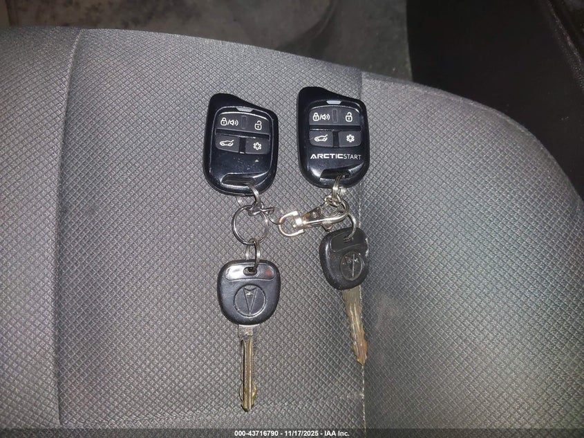 2005 Pontiac Grand Prix VIN: 2G2WP522351235123 Lot: 43716790