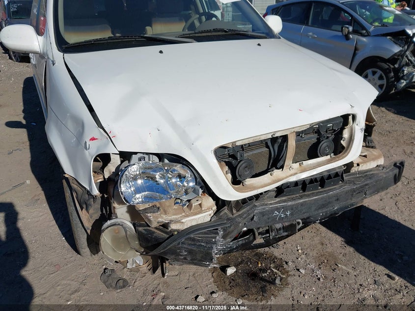 2005 Kia Sedona Ex/Lx VIN: KNDUP132456703122 Lot: 43716820