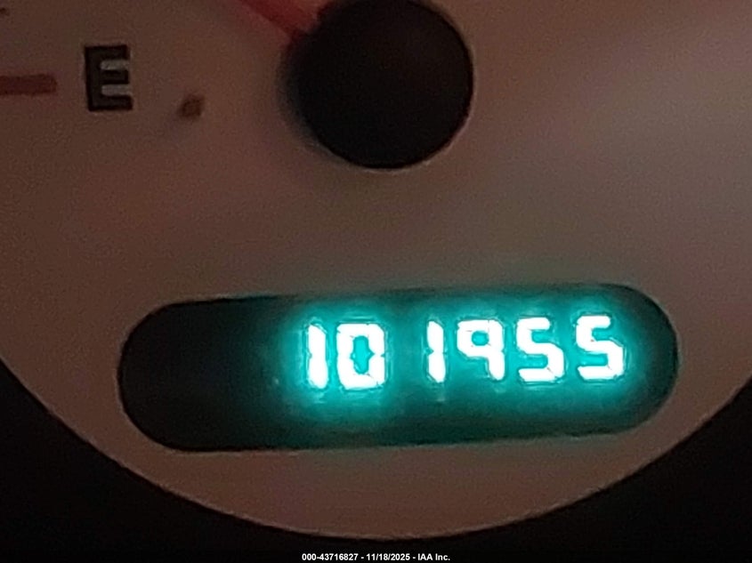 2002 Chrysler Voyager VIN: 1C4GJ25342B553669 Lot: 43716827