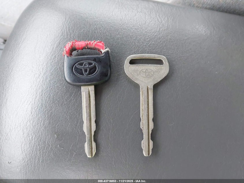 1999 Toyota Camry Le V6 VIN: JT2BF22K6X0187068 Lot: 43716853