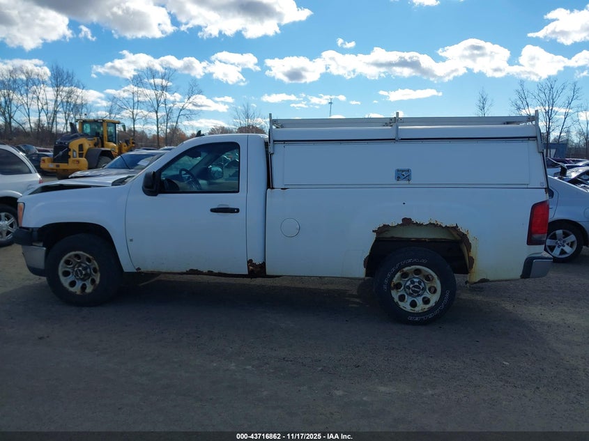 2008 GMC Sierra 1500 Work Truck VIN: 1GTEC14X48Z332833 Lot: 43716862