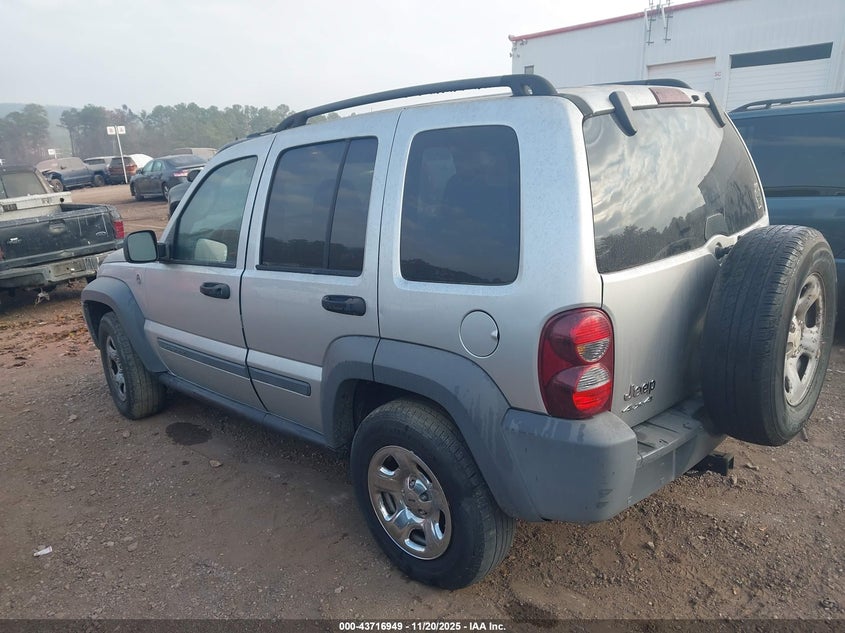 1J8GL48K15W573893 2005 JEEP LIBERTY (NORTH AMERICA) photo no. 3