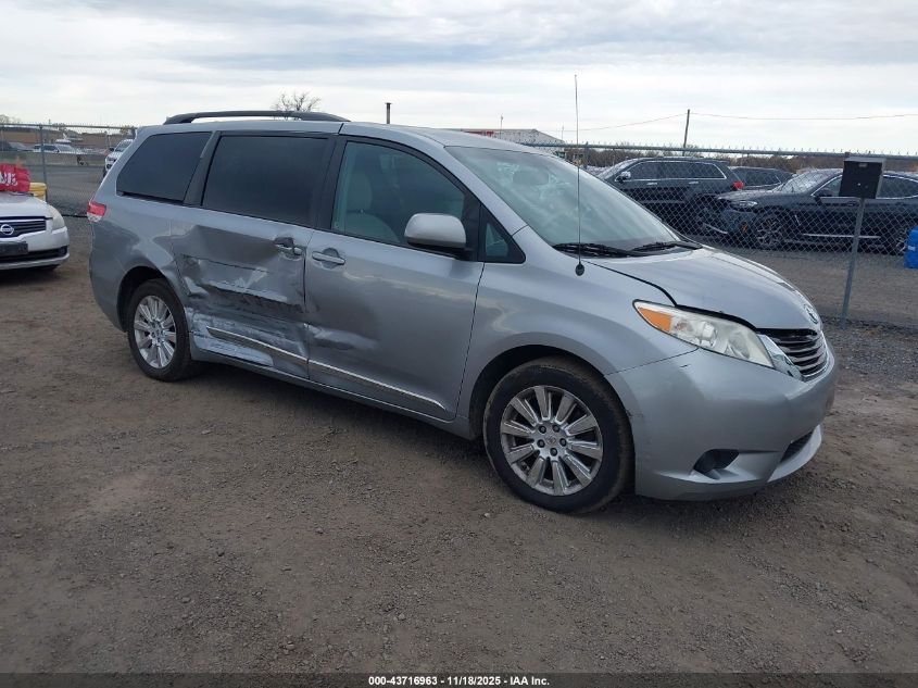TOYOTA SIENNA LE 7 PASSENGER