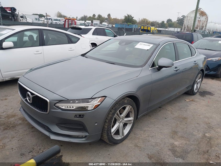2018 Volvo S90 T5 Momentum VIN: LVY982AK8JP024298 Lot: 43716990