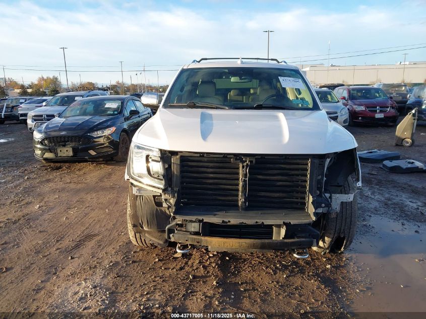 2019 Ford Expedition Max Platinum VIN: 1FMJK1MT1KEA68317 Lot: 43717005