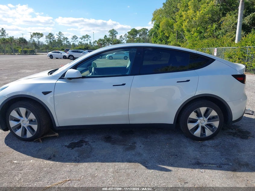 2020 Tesla Model Y Long Range Dual Motor All-Wheel Drive VIN: 5YJYGDEE1LF013467 Lot: 43717099