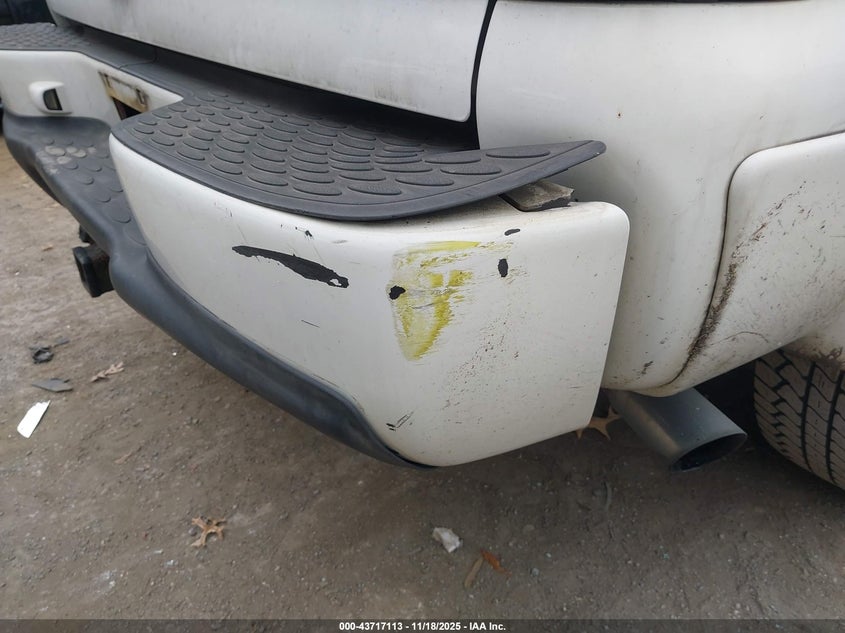 2006 GMC Yukon Denali VIN: 1GKEK63U16J133682 Lot: 43717113