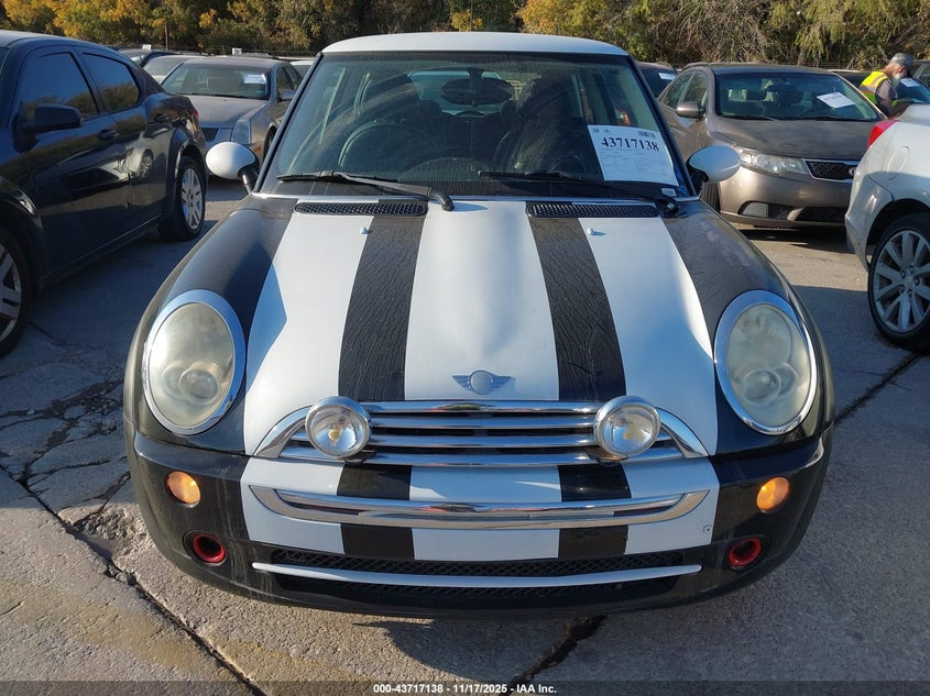 2006 Mini Cooper VIN: WMWRC33546TJ77274 Lot: 43717138