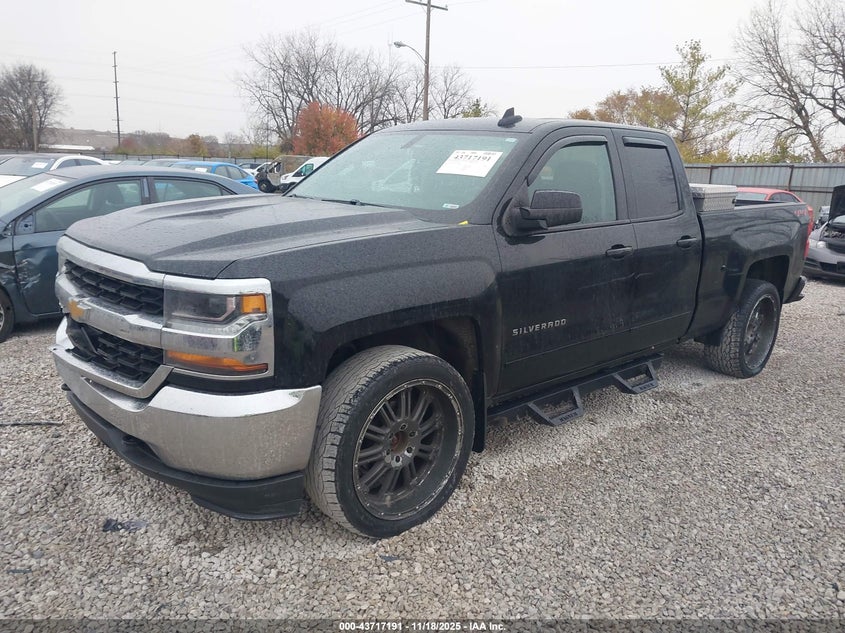 2GCVKPEC6K1153484 2019 CHEVROLET SILVERADO photo no. 2