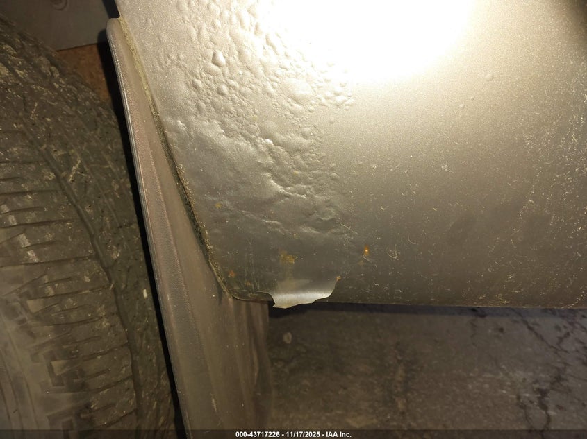 2003 Chevrolet Tahoe Ls VIN: 1GNEK13V73J175476 Lot: 43717226