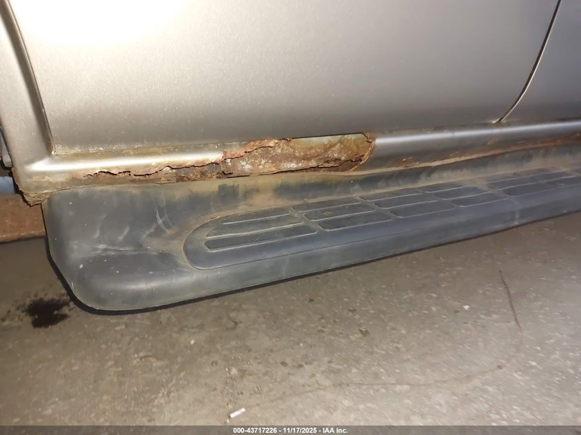 2003 Chevrolet Tahoe Ls VIN: 1GNEK13V73J175476 Lot: 43717226