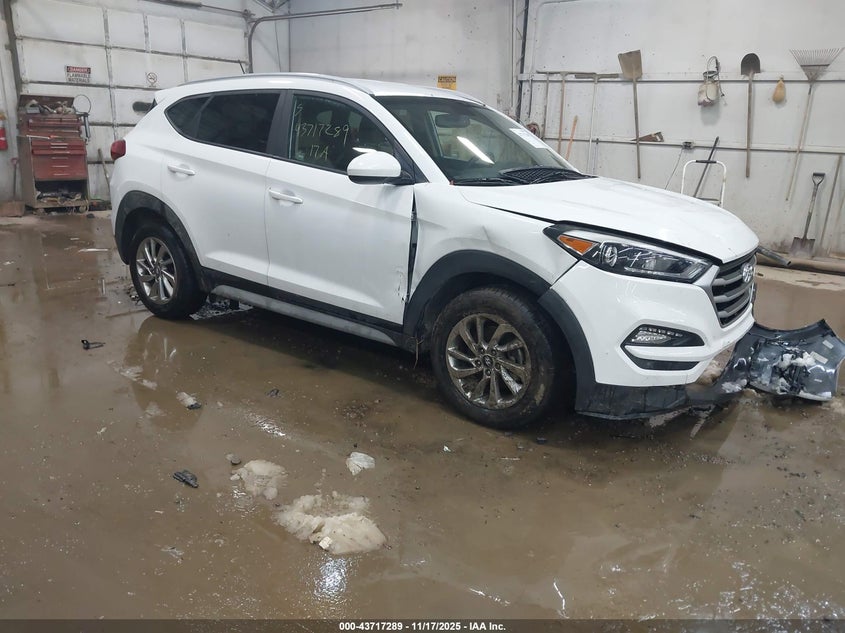 HYUNDAI TUCSON SE