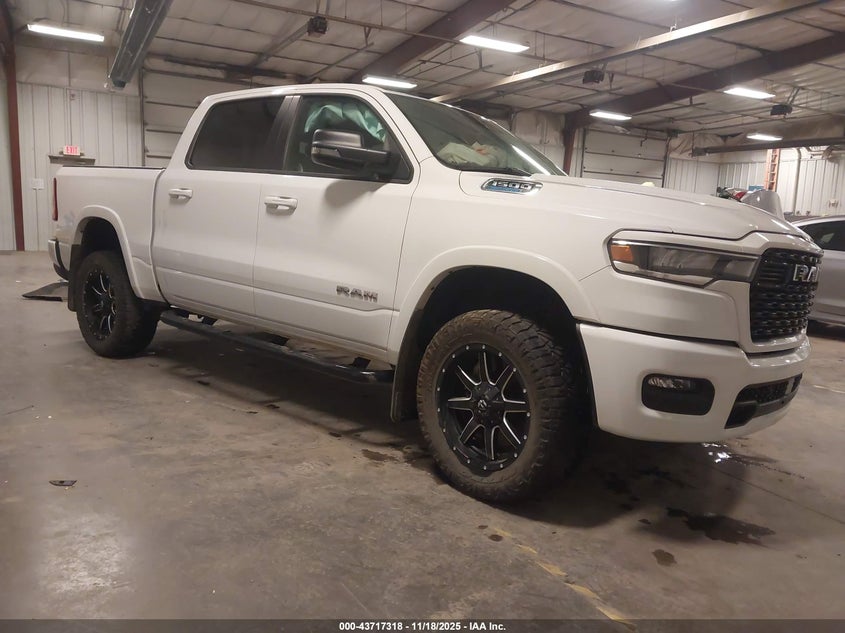 RAM 1500 BIG HORN 4X4 5 7 BOX