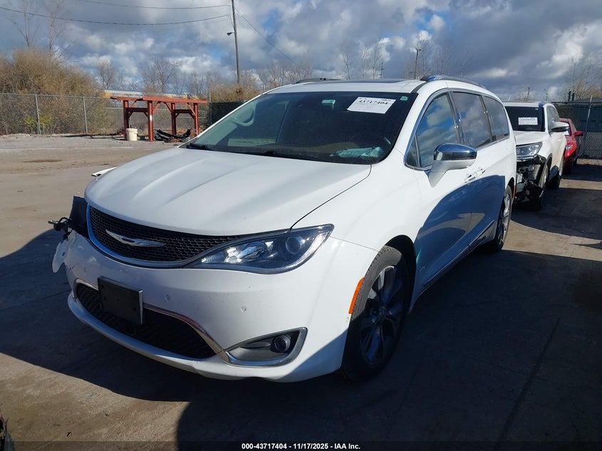 2C4RC1GG3HR670540 2017 CHRYSLER PACIFICA photo no. 2