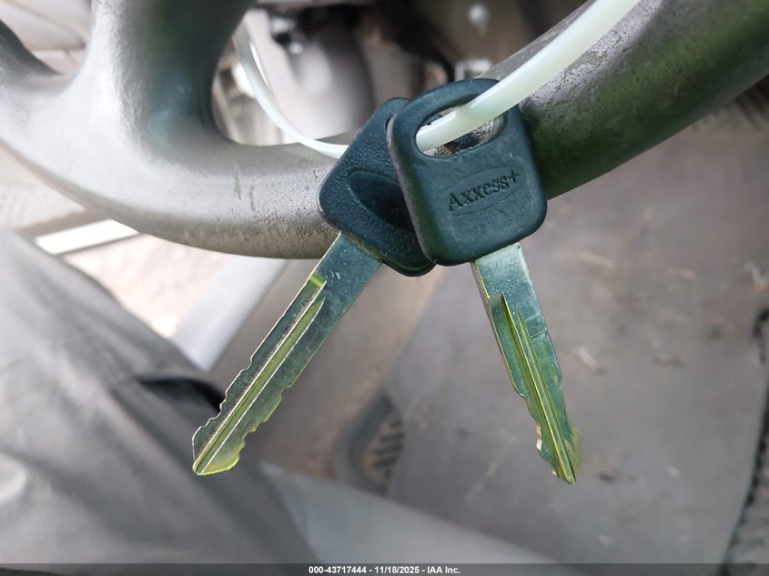 1997 Ford Taurus Gl VIN: 1FALP52U9VA236403 Lot: 43717444