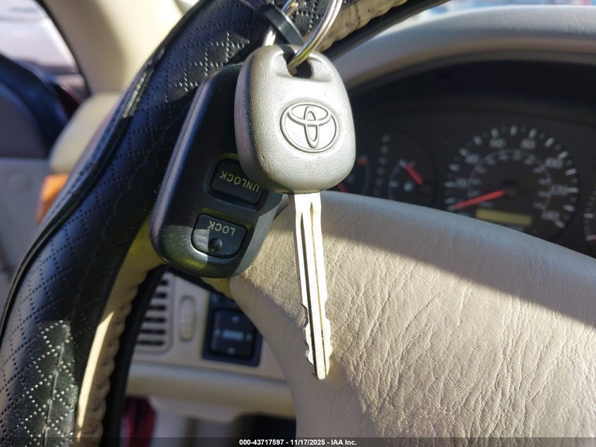 2002 Toyota Camry Solara Sle V6 VIN: 2T1CF22PX2C600437 Lot: 43717597