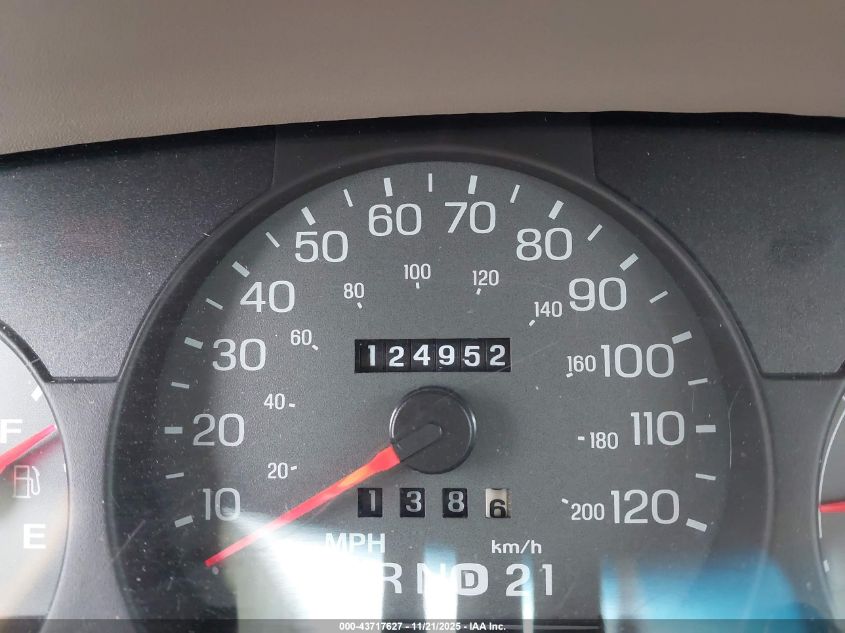 2005 Mercury Grand Marquis Ls/Lse VIN: 2MEFM75W25X635894 Lot: 43717627