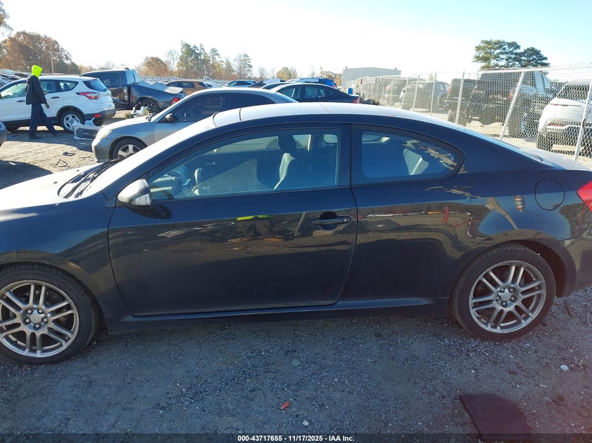 2005 Scion Tc VIN: JTKDE177150010662 Lot: 43717655
