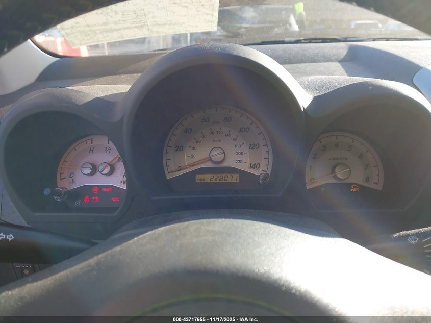 2005 Scion Tc VIN: JTKDE177150010662 Lot: 43717655