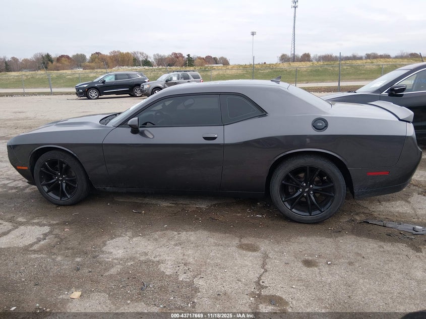 2018 Dodge Challenger Sxt Plus VIN: 2C3CDZAG3JH322229 Lot: 43717669