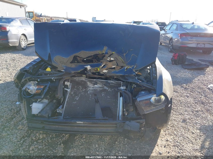 2011 Ford Mustang Gt Premium VIN: 1ZVBP8CF9B5152400 Lot: 43717682