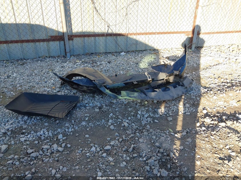 2011 Ford Mustang Gt Premium VIN: 1ZVBP8CF9B5152400 Lot: 43717682