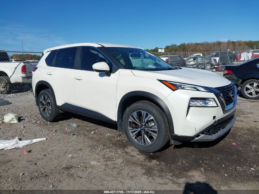 NISSAN ROGUE SV FWD