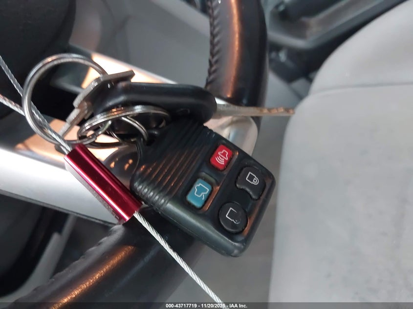 2007 Ford Mustang V6 Deluxe/V6 Premium VIN: 1ZVFT80N775317294 Lot: 43717719