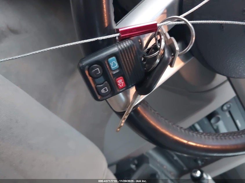 2007 Ford Mustang V6 Deluxe/V6 Premium VIN: 1ZVFT80N775317294 Lot: 43717719