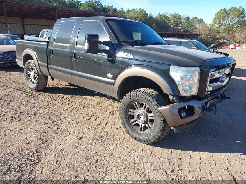FORD F-250 LARIAT