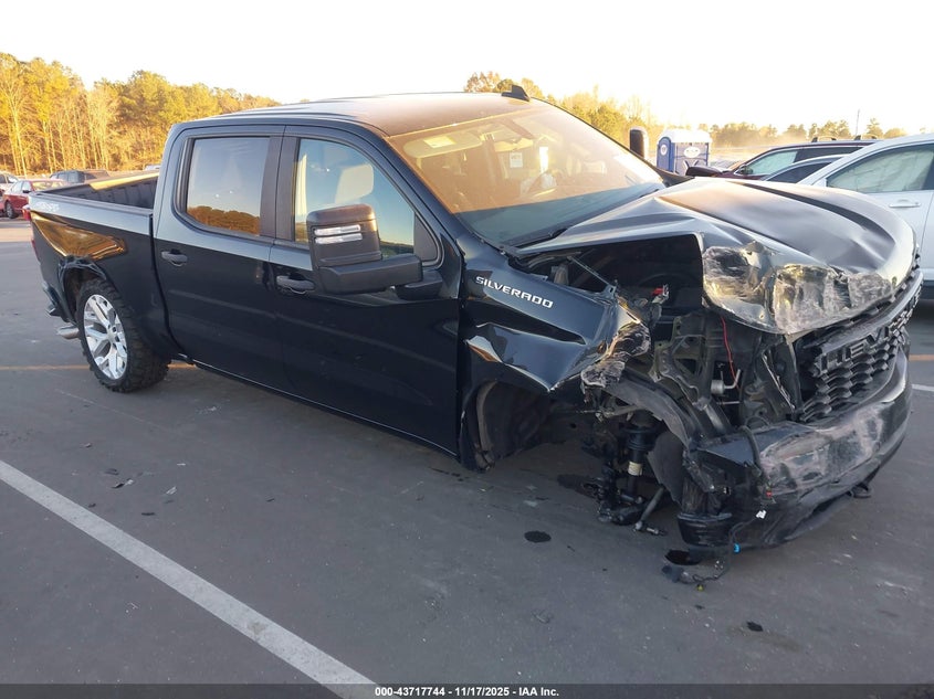 CHEVROLET SILVERADO 1500 4WD SHORT BED CUSTOM