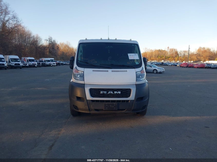 2021 Ram Promaster 2500 Low Roof 136 Wb VIN: 3C6LRVVG5ME526635 Lot: 43717757