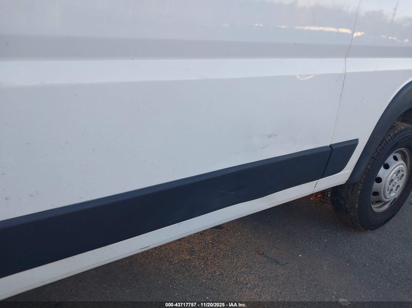 2021 Ram Promaster 2500 Low Roof 136 Wb VIN: 3C6LRVVG5ME526635 Lot: 43717757