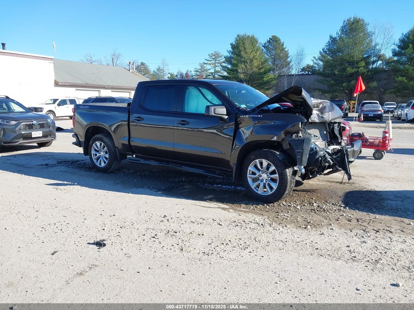 CHEVROLET SILVERADO 1500 4WD SHORT BED CUSTOM