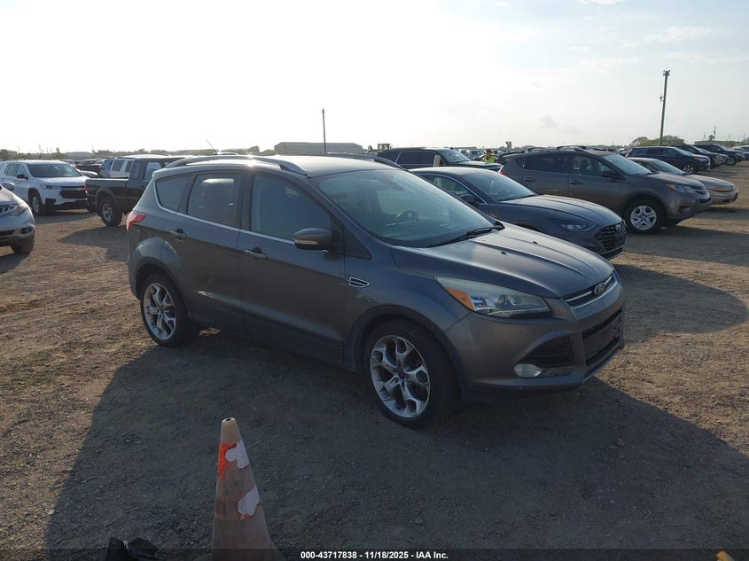 FORD ESCAPE TITANIUM