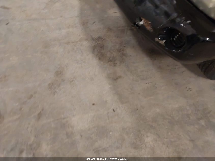 2005 Toyota Highlander V6 VIN: JTEDP21A050077261 Lot: 43717845