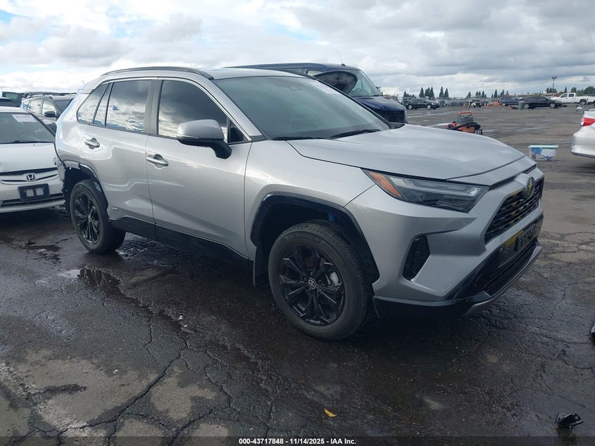 TOYOTA RAV4 HYBRID SE